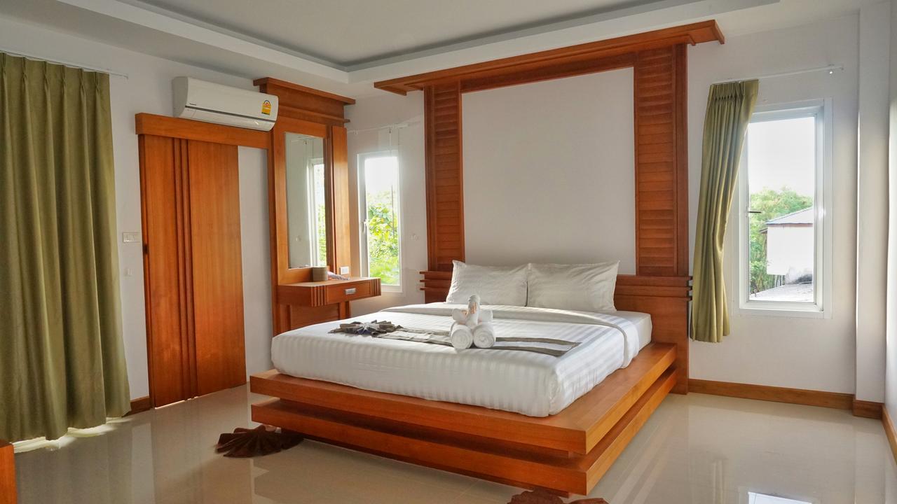 The Peace Tara House Hotel Ko Lanta Buitenkant foto