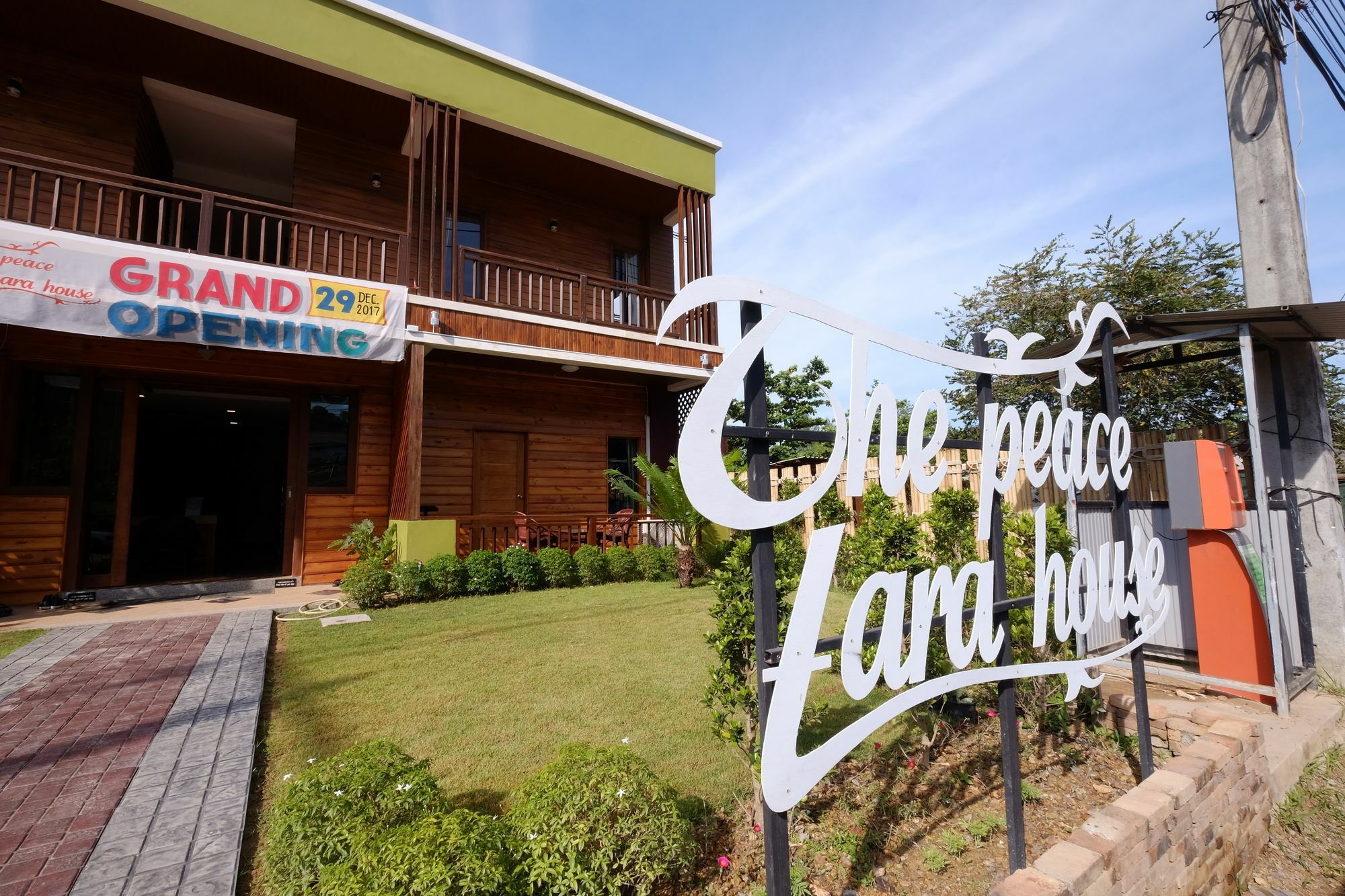 The Peace Tara House Hotel Ko Lanta Buitenkant foto