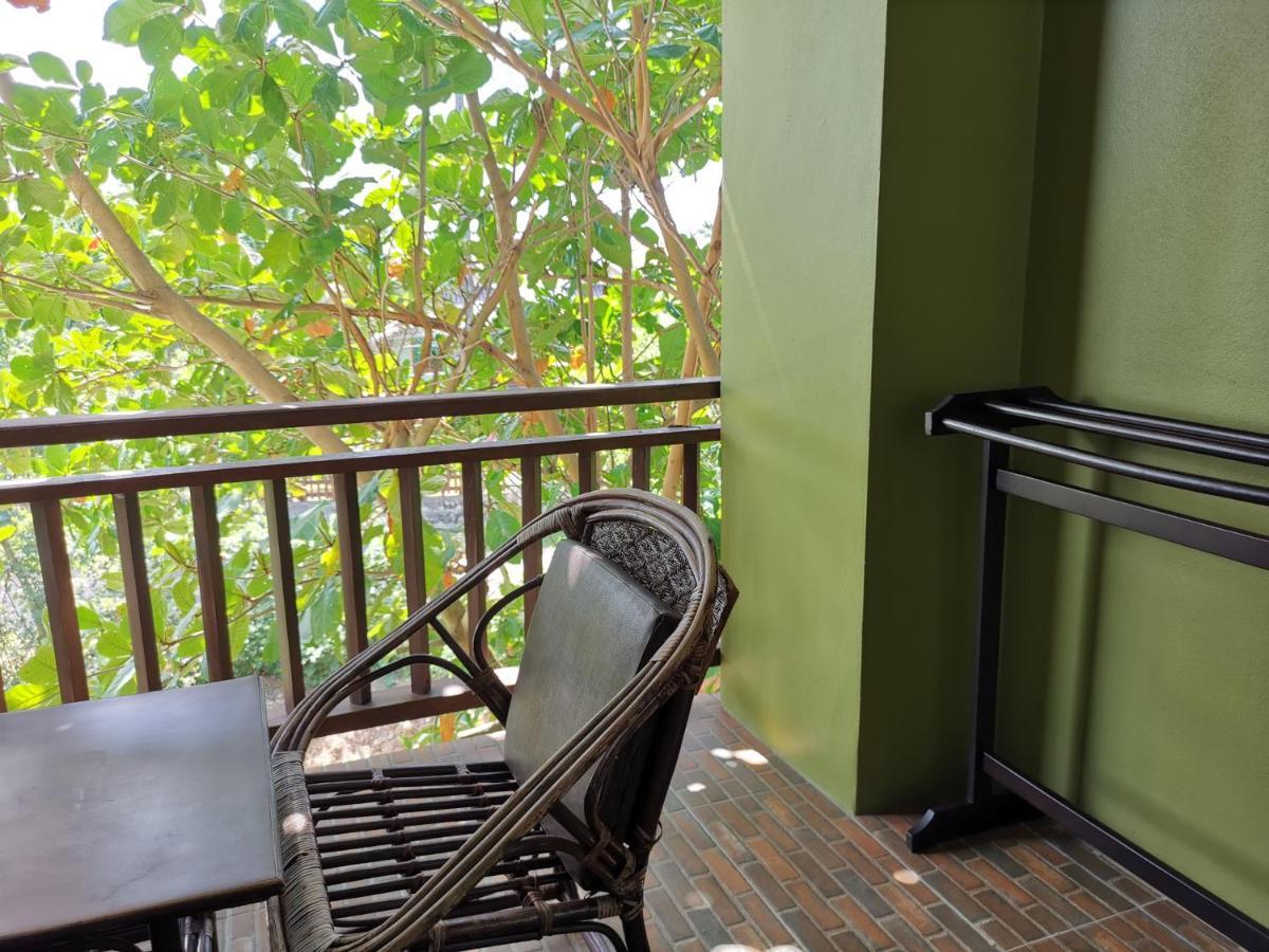 The Peace Tara House Hotel Ko Lanta Buitenkant foto