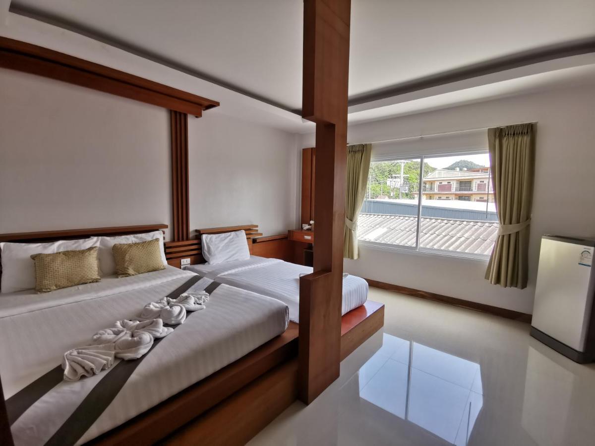 The Peace Tara House Hotel Ko Lanta Buitenkant foto